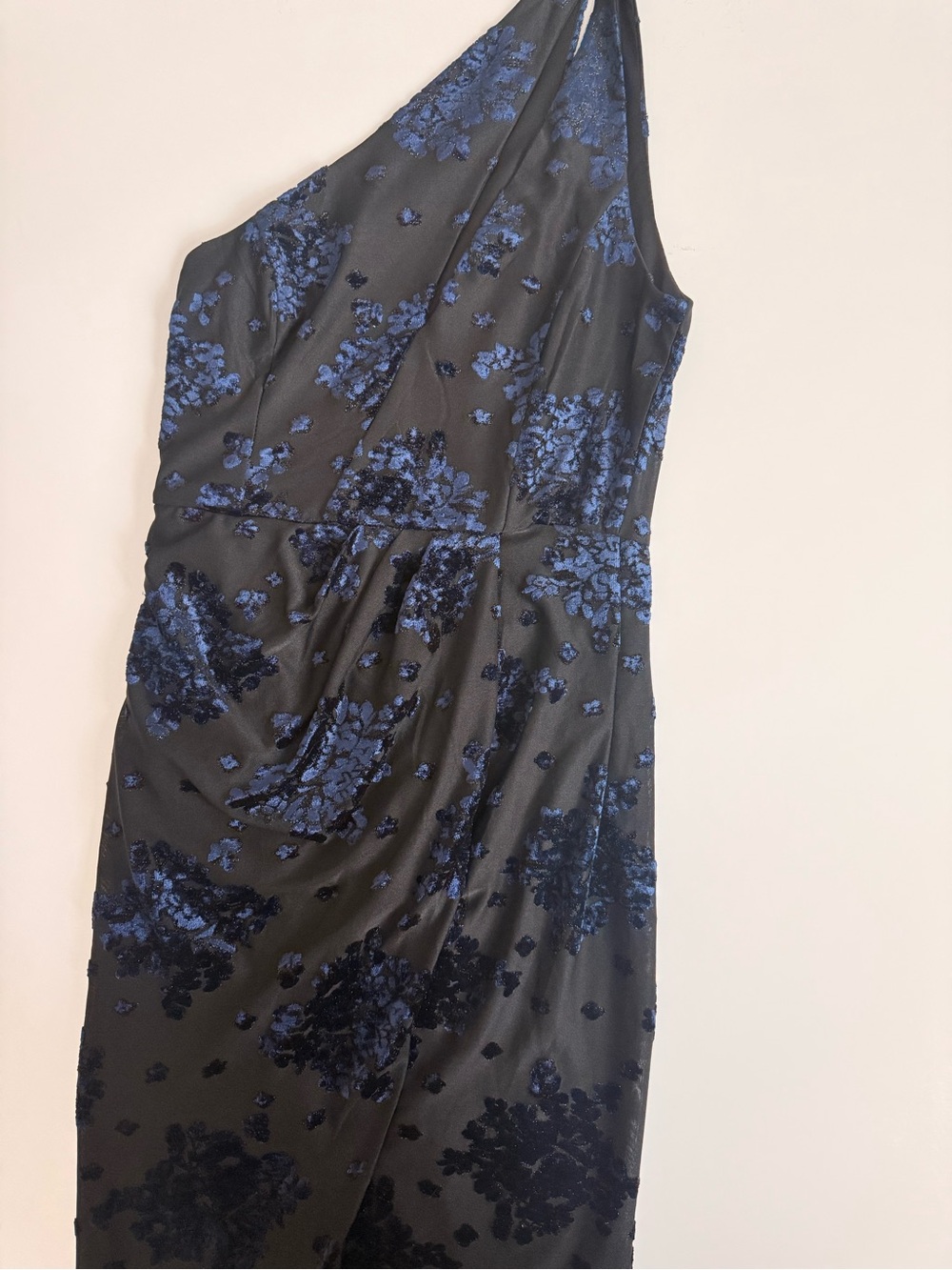 Lulu's Black One-Shoulder Sequin Midi Dress with Navy Accents - Picture 6 of 16